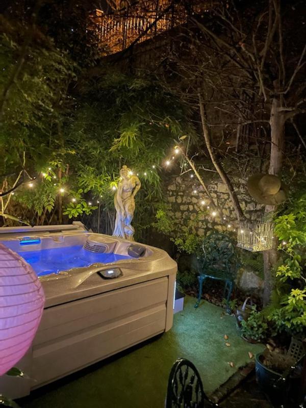 Lamaison Du Phare Honfleur Chambres D'Hotes Et Jacuzzi Prive Luaran gambar