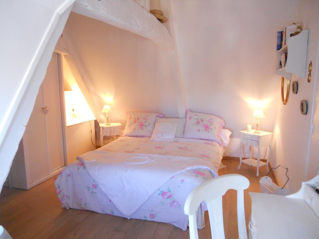 Lamaison Du Phare Honfleur Chambres D'Hotes Et Jacuzzi Prive Luaran gambar