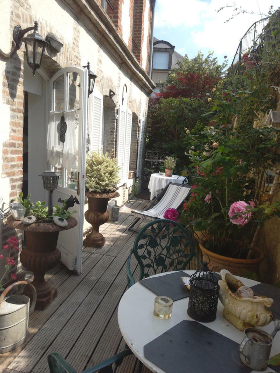 Lamaison Du Phare Honfleur Chambres D'Hotes Et Jacuzzi Prive Luaran gambar