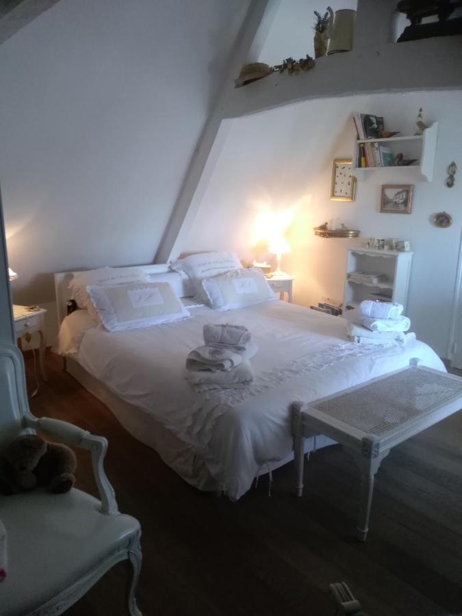 Lamaison Du Phare Honfleur Chambres D'Hotes Et Jacuzzi Prive Luaran gambar
